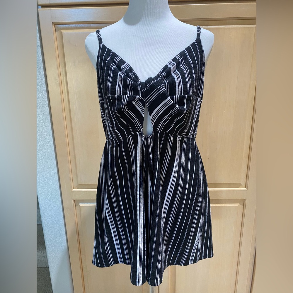 Wild Fable romper black and white stripe size L